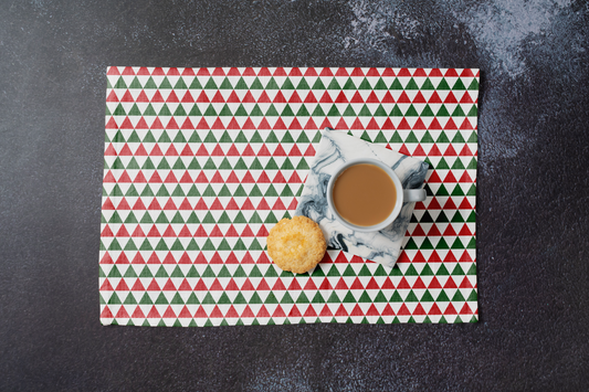 Striped Red & Green Triangle Polyester Placemats | Christmas Holiday Dining Décor, Festive Farmhouse Washable Mat Set