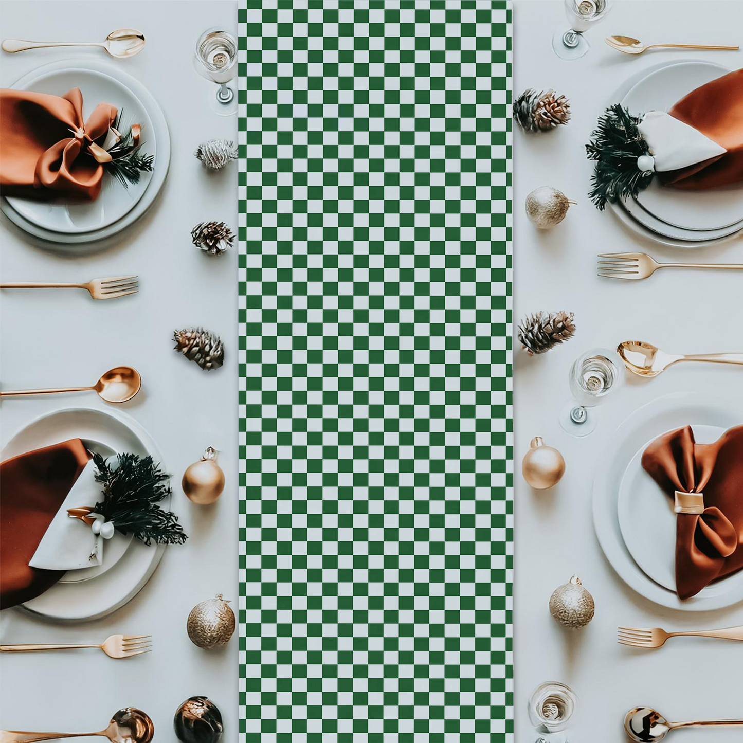 Green & White Gingham Plaid Christmas Table Runner – Festive Farmhouse Holiday Dining Decor, Rustic Checkered Tabletop Accent