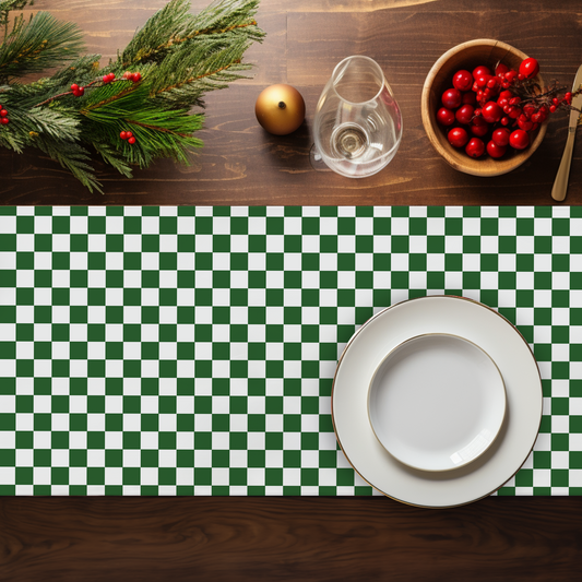 Green & White Gingham Plaid Christmas Table Runner – Festive Farmhouse Holiday Dining Decor, Rustic Checkered Tabletop Accent