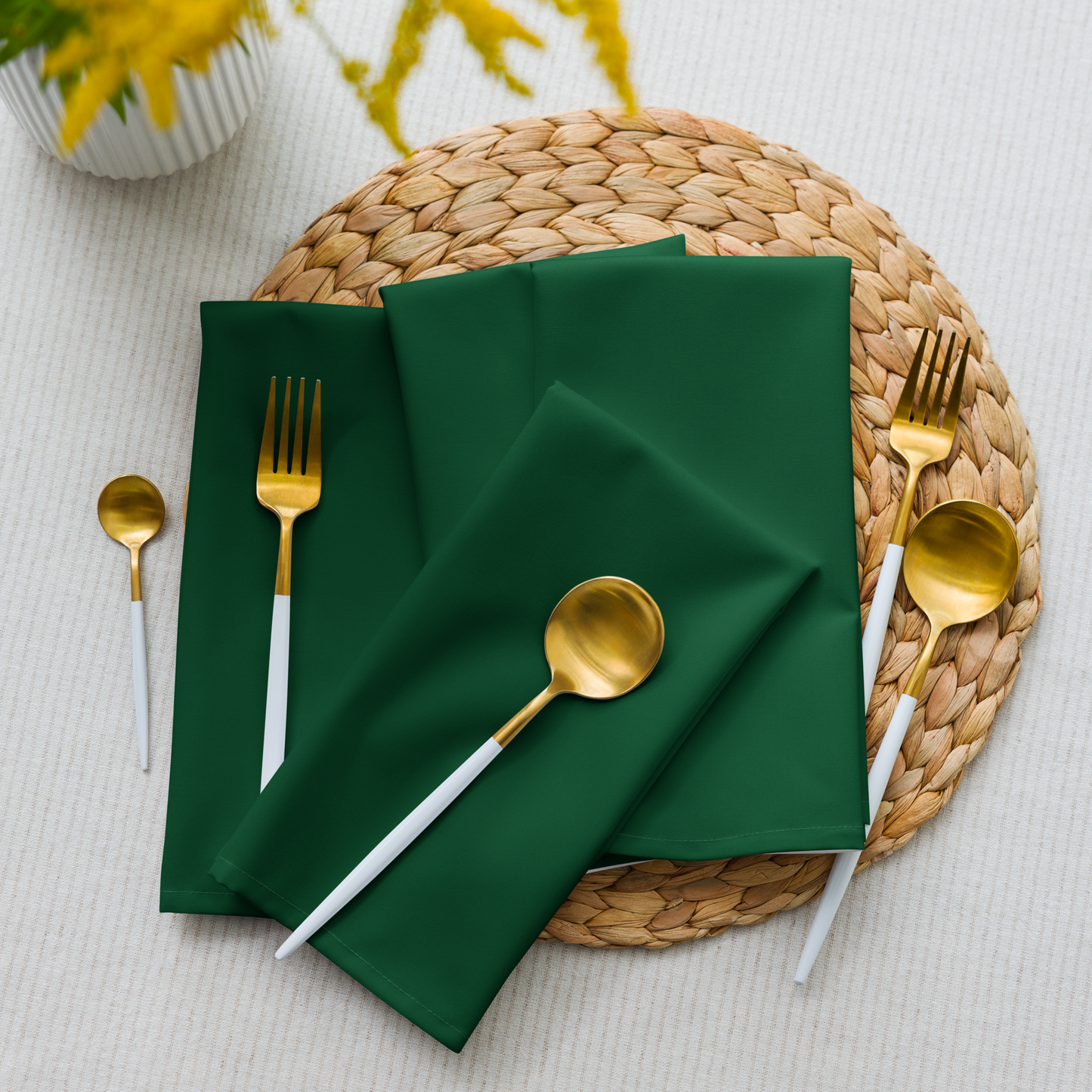 Green Holiday Napkin Set | 4 Washable Cloth Napkins, Festive Christmas Table Decor