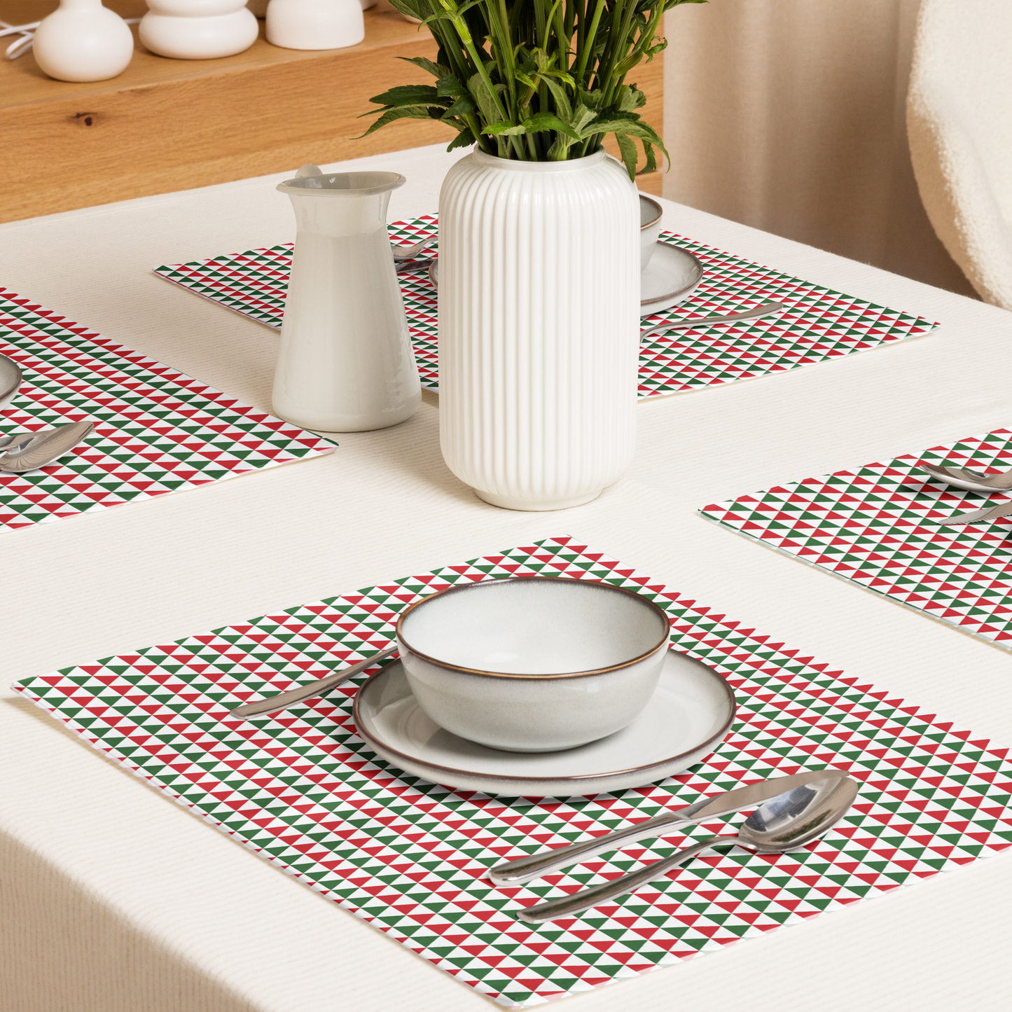 Striped Red & Green Triangle Polyester Placemats | Christmas Holiday Dining Décor, Festive Farmhouse Washable Mat Set
