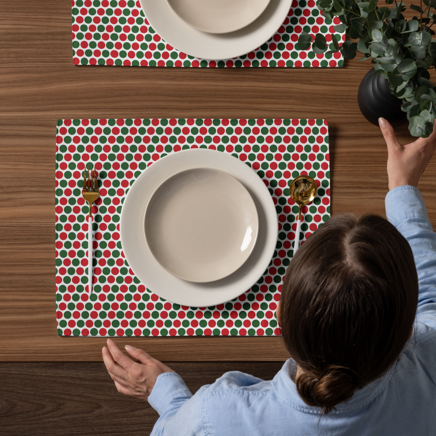 Red & Green Polka Dot Party Polyester Placemats | Christmas Holiday Dining Décor, Festive Scattered Washable Mat Set