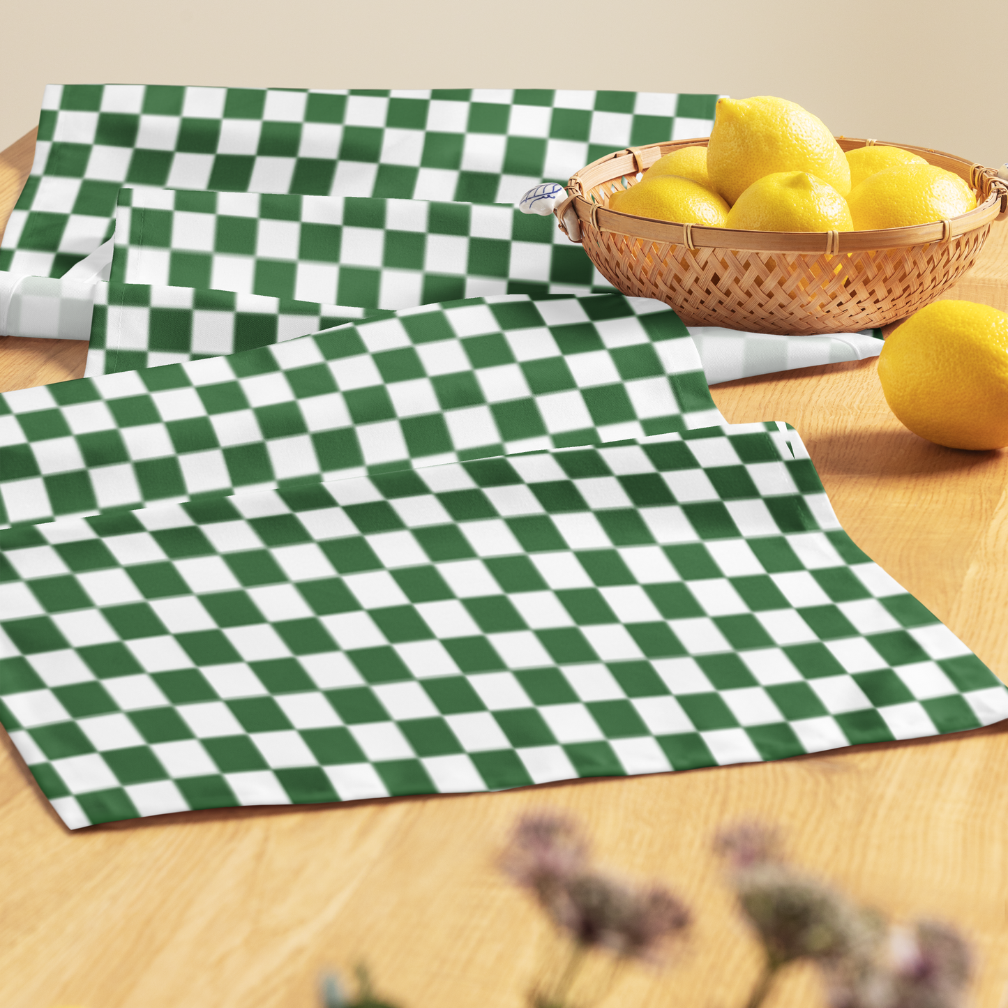 Green & White Gingham Plaid Christmas Table Runner – Festive Farmhouse Holiday Dining Decor, Rustic Checkered Tabletop Accent